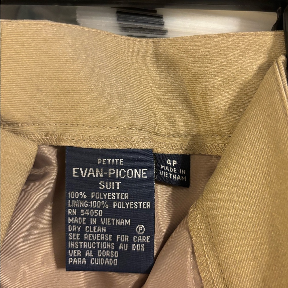 Evan Picone Chic Black Blazer With Patterned Scarf - image 8